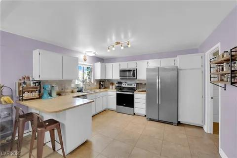 3 bed house with  Magnificent Views