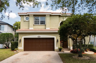 4 bed Apartment in Florida