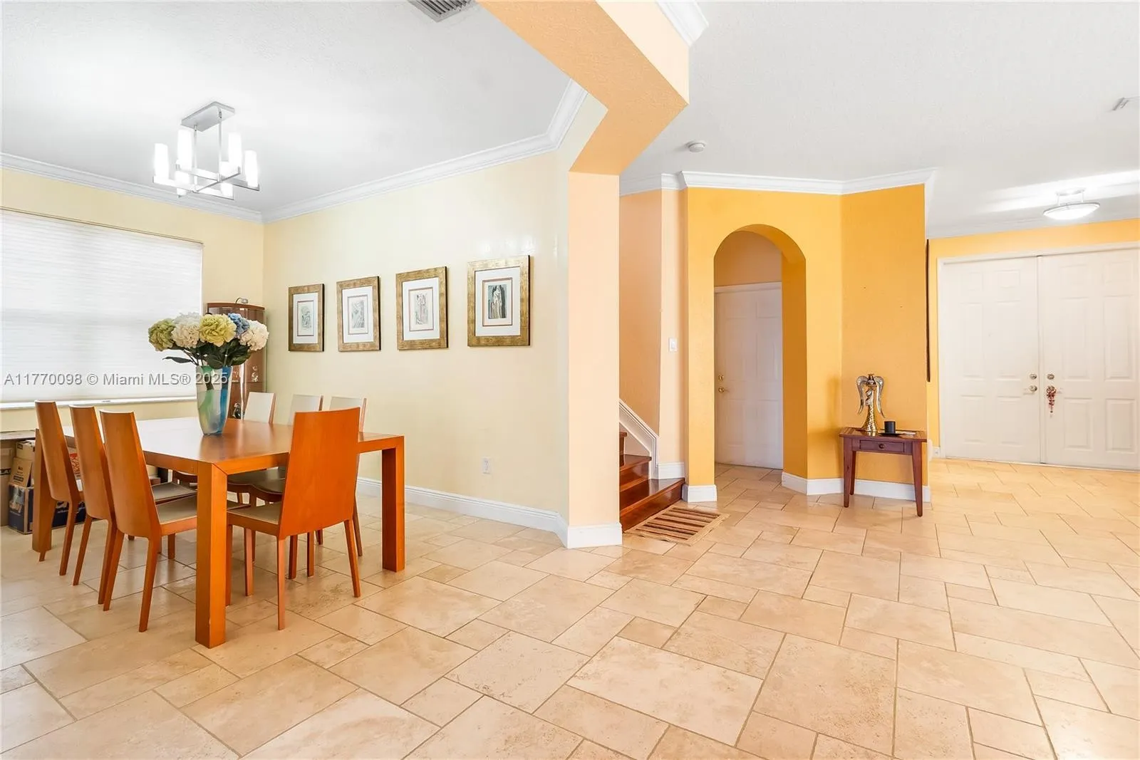 6 bed luxury Apartment