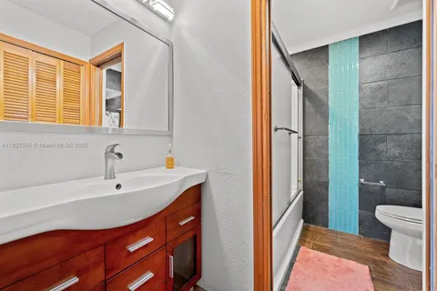 3 bed luxury apartment